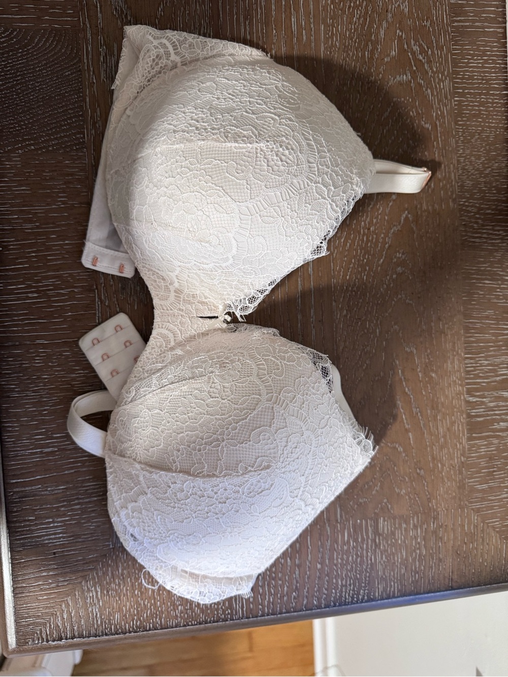 VS Lace Push-Up Bra in white and black